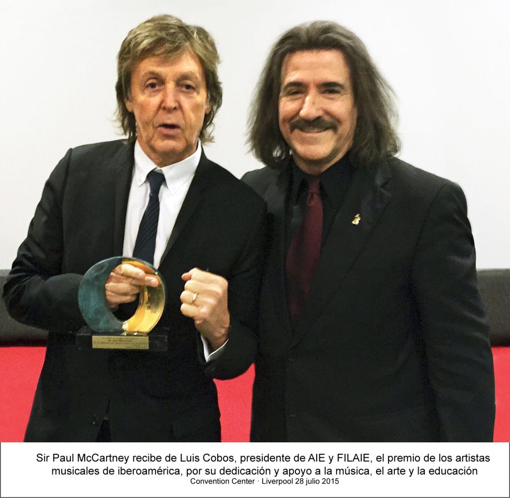 Foto artistas homenajean a Paul McCartney 1 B